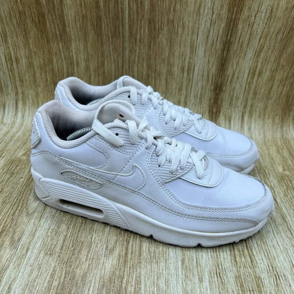 Nike Air Max 90 Recraft Women's Size 8.5 White Leather Sneakers CD6864-100